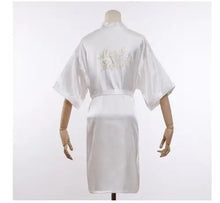 Satijnen Bruidsmeisjes Kimono